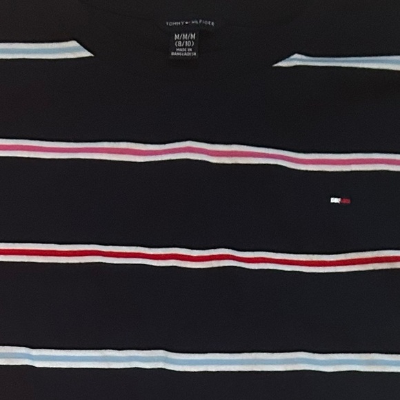 Tommy Hilfiger 2-pc set $77 - Picture 3 of 4